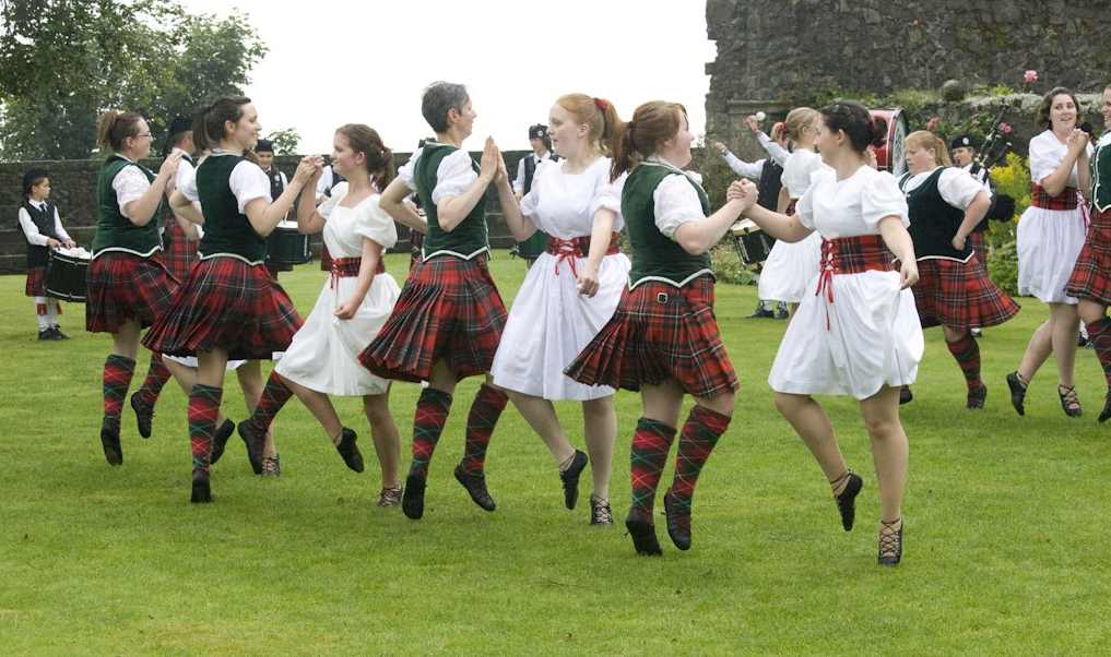 scotish-dancing